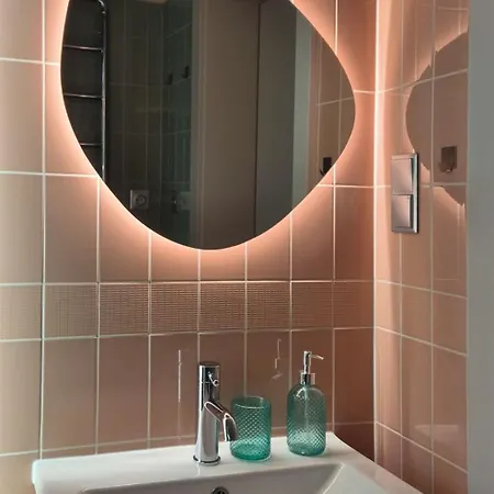 Apartment In The Center - Self Check-in Jelenia Gora